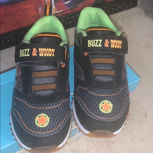 toy story tennis shoes